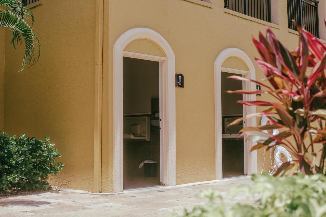 Perfect Resort Condo Free Parking * Tampa