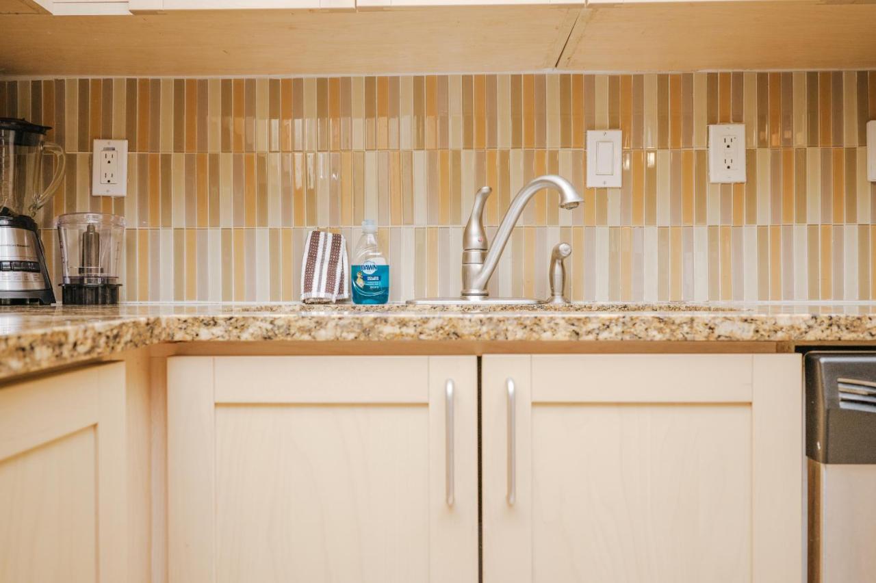 Perfect Resort Condo Free Parking Tampa